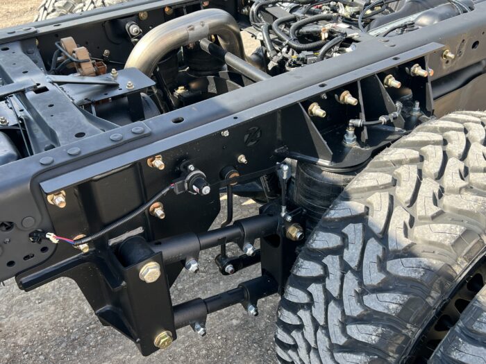 2023+ Ford F-450/F-550 Chassis Cab Air Suspension