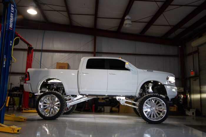 2019+ RAM 10-12" Air Suspension Lift Kit
