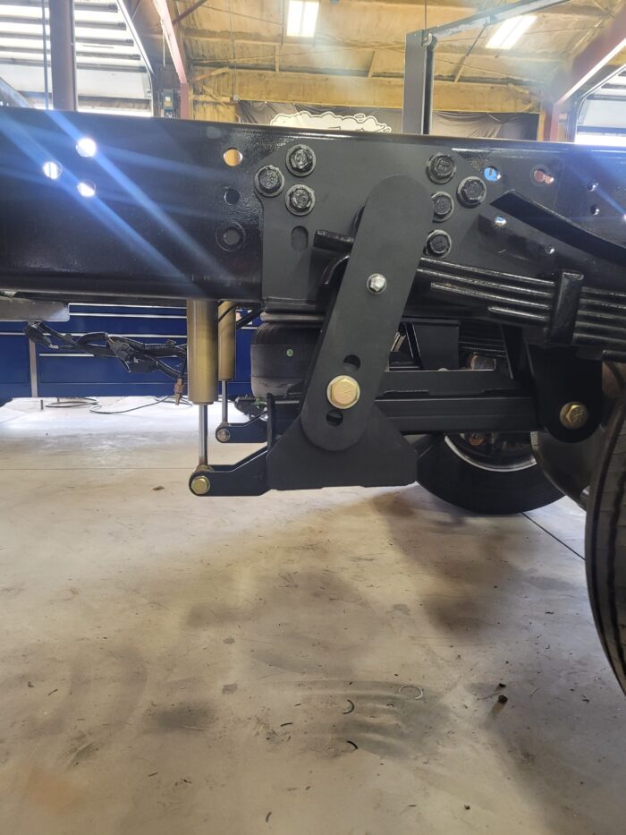 2024+ Ford F-650/F-750 2-Stage Rear Air Suspension - Image 10