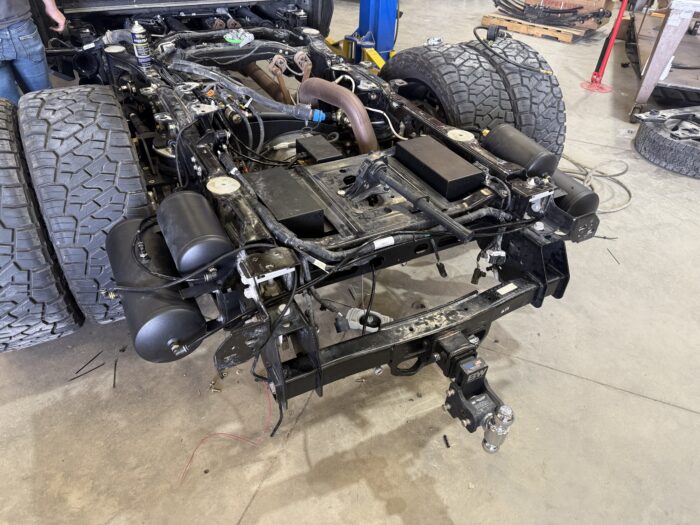 Air Lift 3H Electronic Air Control System - 2023+ Super Duty - Spare Tire Keeper - Image 3