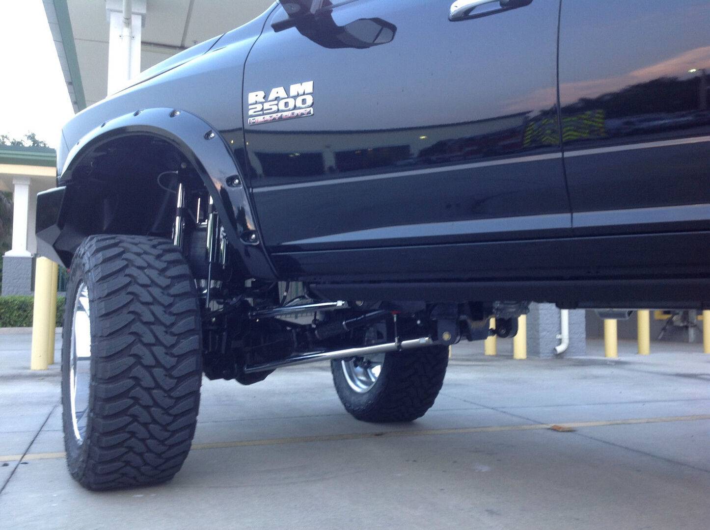 2010-2013 Ram 2500/3500 4X4 8-10" Front Air Suspension
