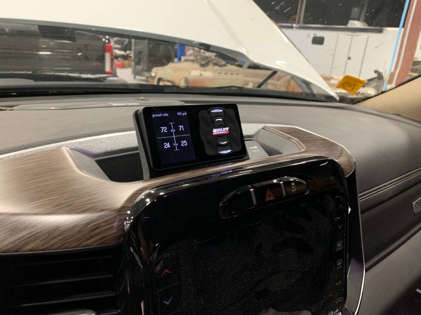 Ram 3H Dash Mount