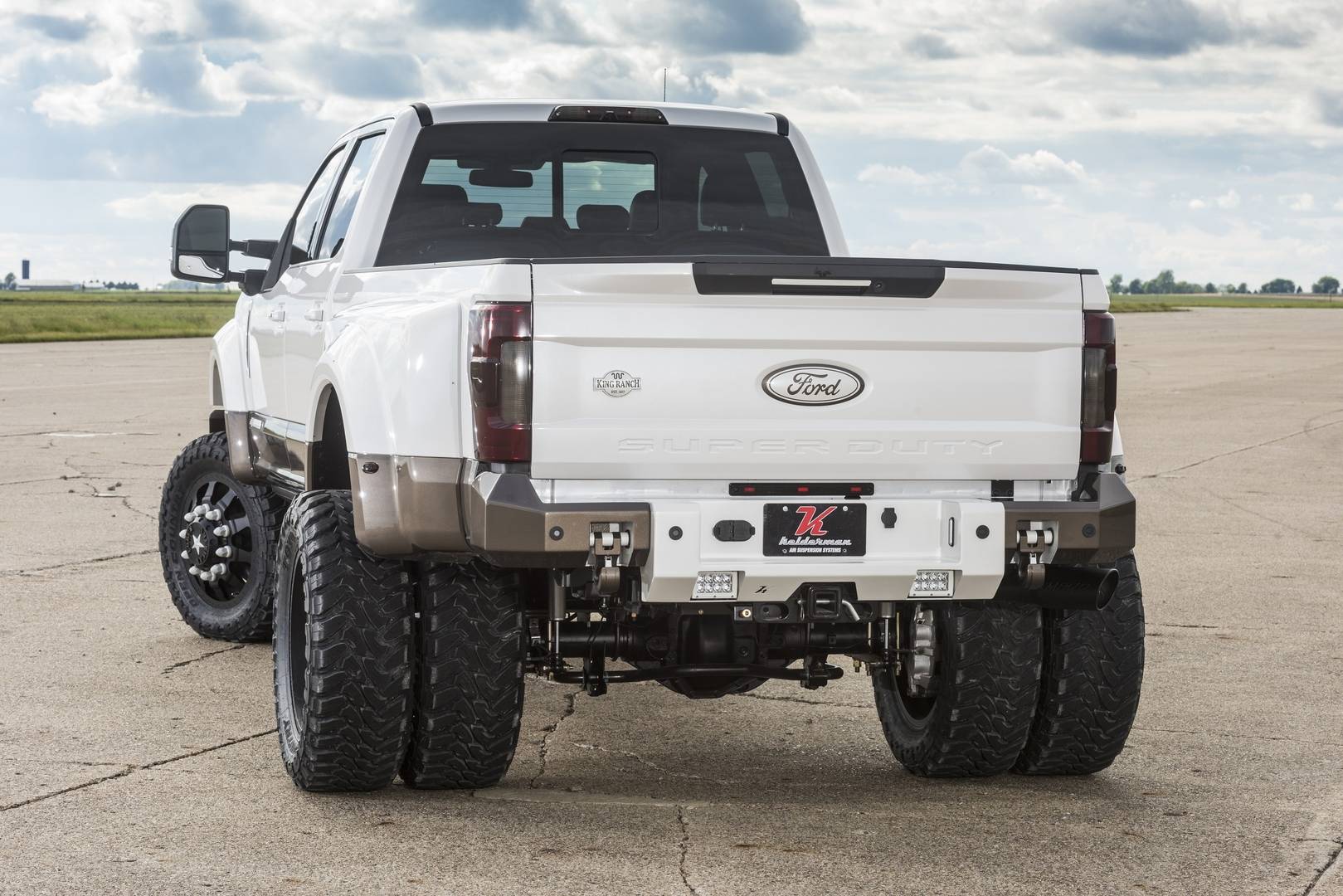 thumbnail image 2 of Rear Bumper Ends For 2017-2022 Ford Super Duty W 2 of 11