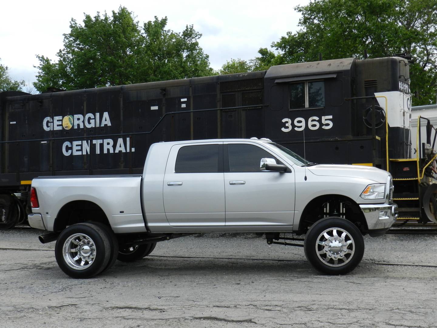 2010-2013 Ram 2500/3500 4X4 5-6" Front Air Suspension